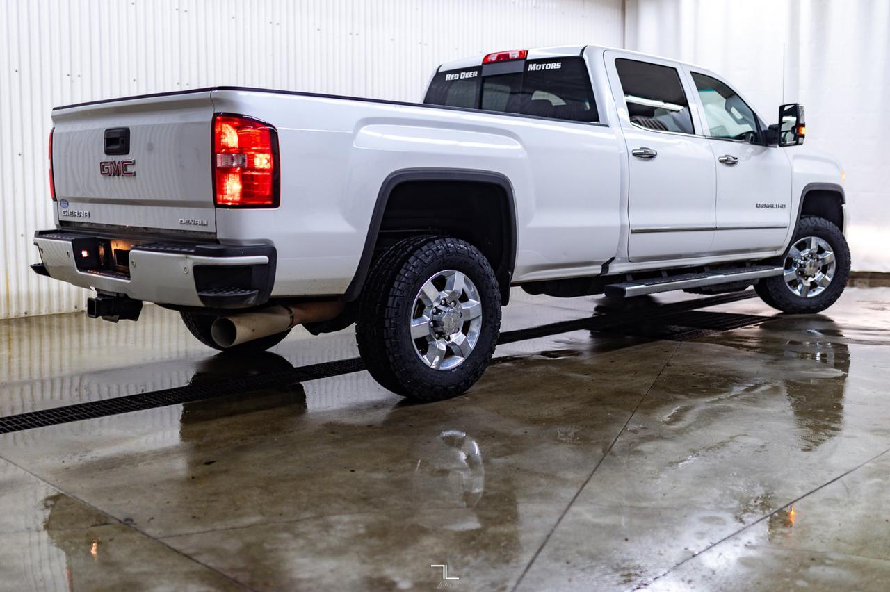 2019 GMC Sierra 3500HD 4x4 Crew Cab Denali Diesel Longbox Leather Roof Nav Red Deer AB