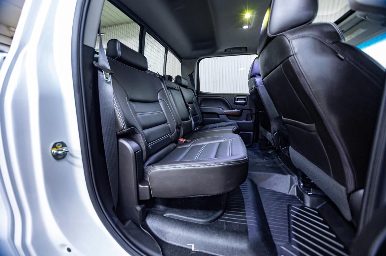 2019 GMC Sierra 3500HD 4x4 Crew Cab Denali Diesel Longbox Leather Roof Nav Red Deer AB