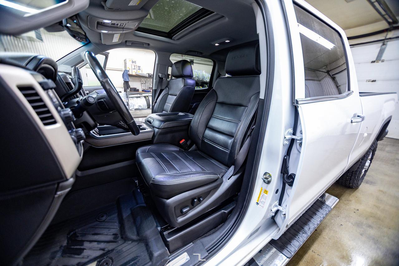 2019 GMC Sierra 3500HD 4x4 Crew Cab Denali Diesel Longbox Leather Roof Nav Red Deer AB