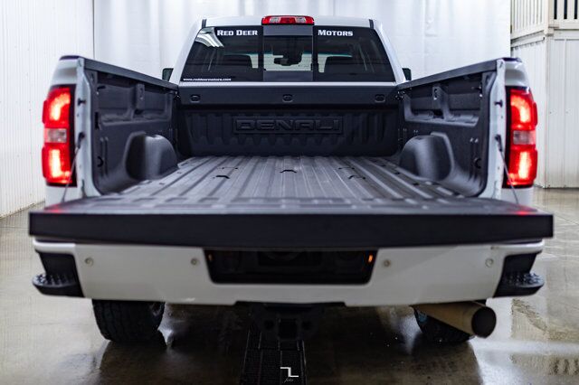 2019 GMC Sierra 3500HD 4x4 Crew Cab Denali Diesel Longbox Leather Roof Nav Red Deer AB