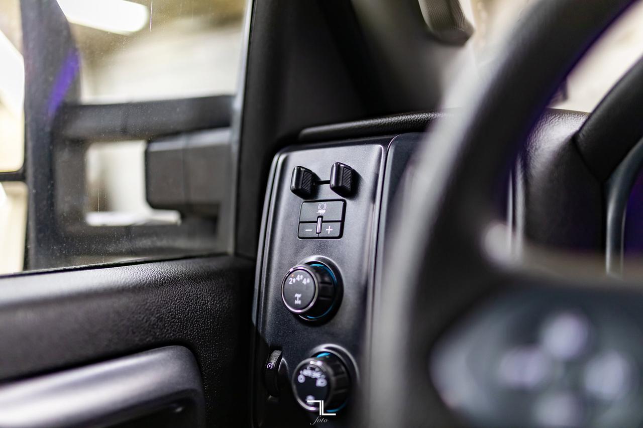 2019 GMC Sierra 3500HD 4x4 Crew Cab SLE Deck Diesel Red Deer AB