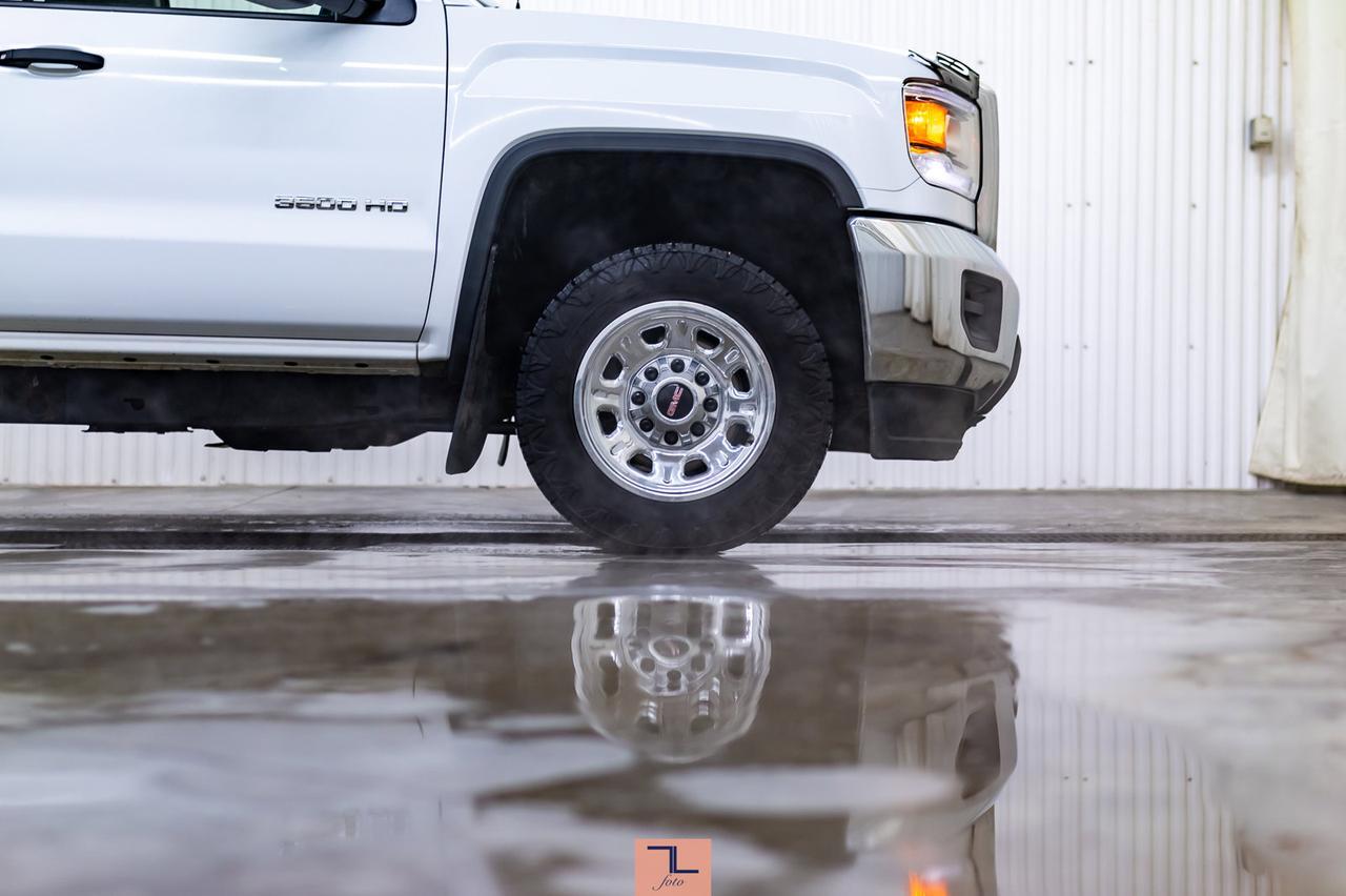 2019 GMC Sierra 3500HD 4x4 Crew Cab SLE Longbox BCam Red Deer AB