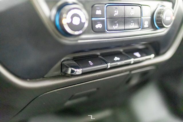 2019 GMC Sierra 3500HD 4x4 Crew Cab SLE Longbox Diesel BCam Red Deer AB