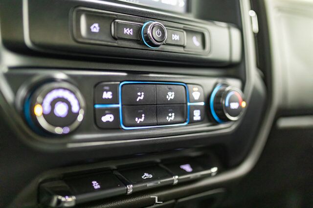 2019 GMC Sierra 3500HD 4x4 Crew Cab SLE Longbox Diesel BCam Red Deer AB