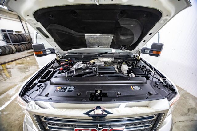 2019 GMC Sierra 3500HD 4x4 Crew Cab SLE Longbox Diesel BCam Red Deer AB