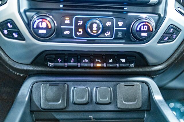 2019 GMC Sierra 3500HD 4x4 Crew Cab SLT Diesel Leather Nav BCam Red Deer AB