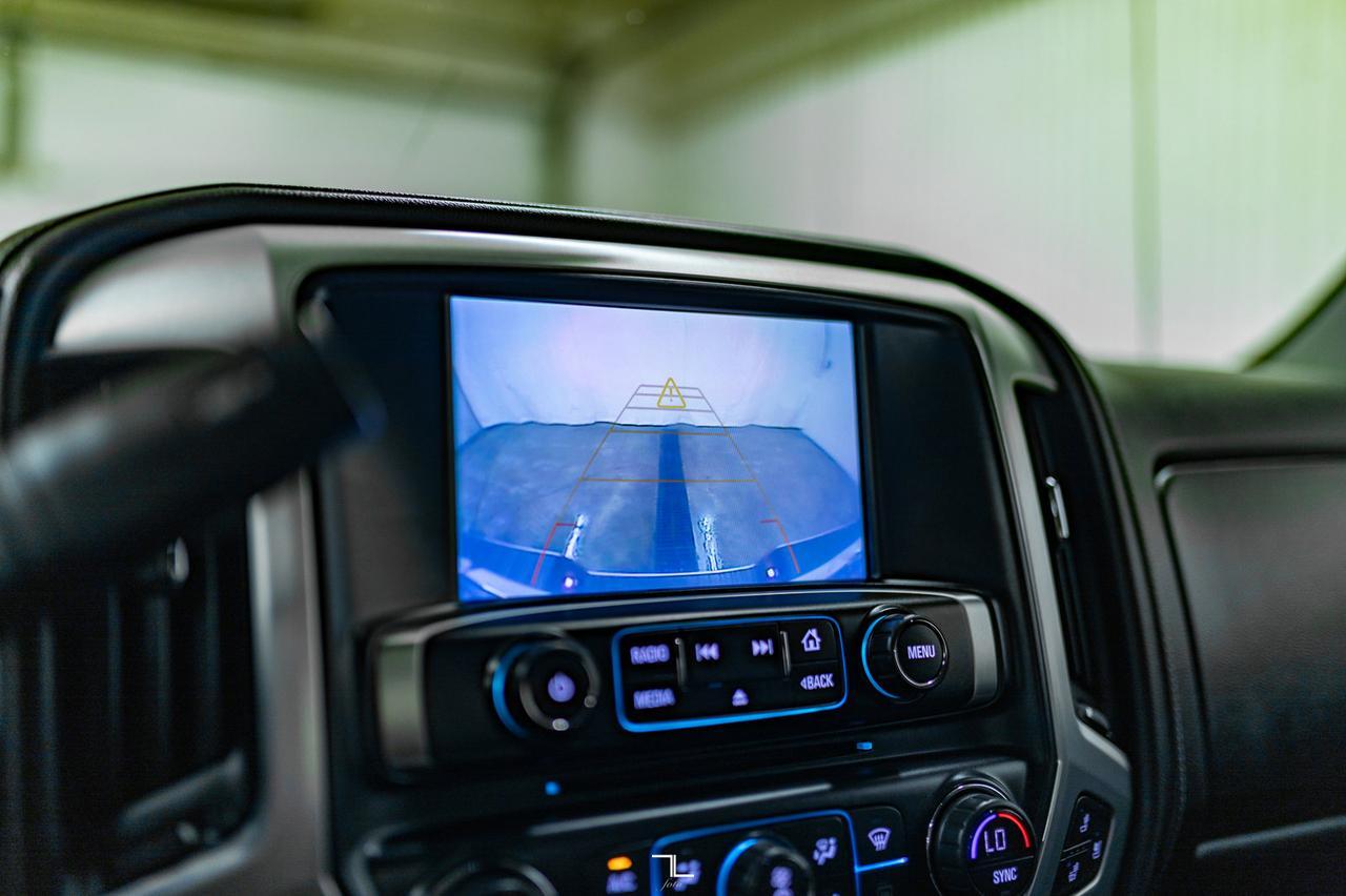 2019 GMC Sierra 3500HD 4x4 Crew Cab SLT Diesel Leather Nav BCam Red Deer AB