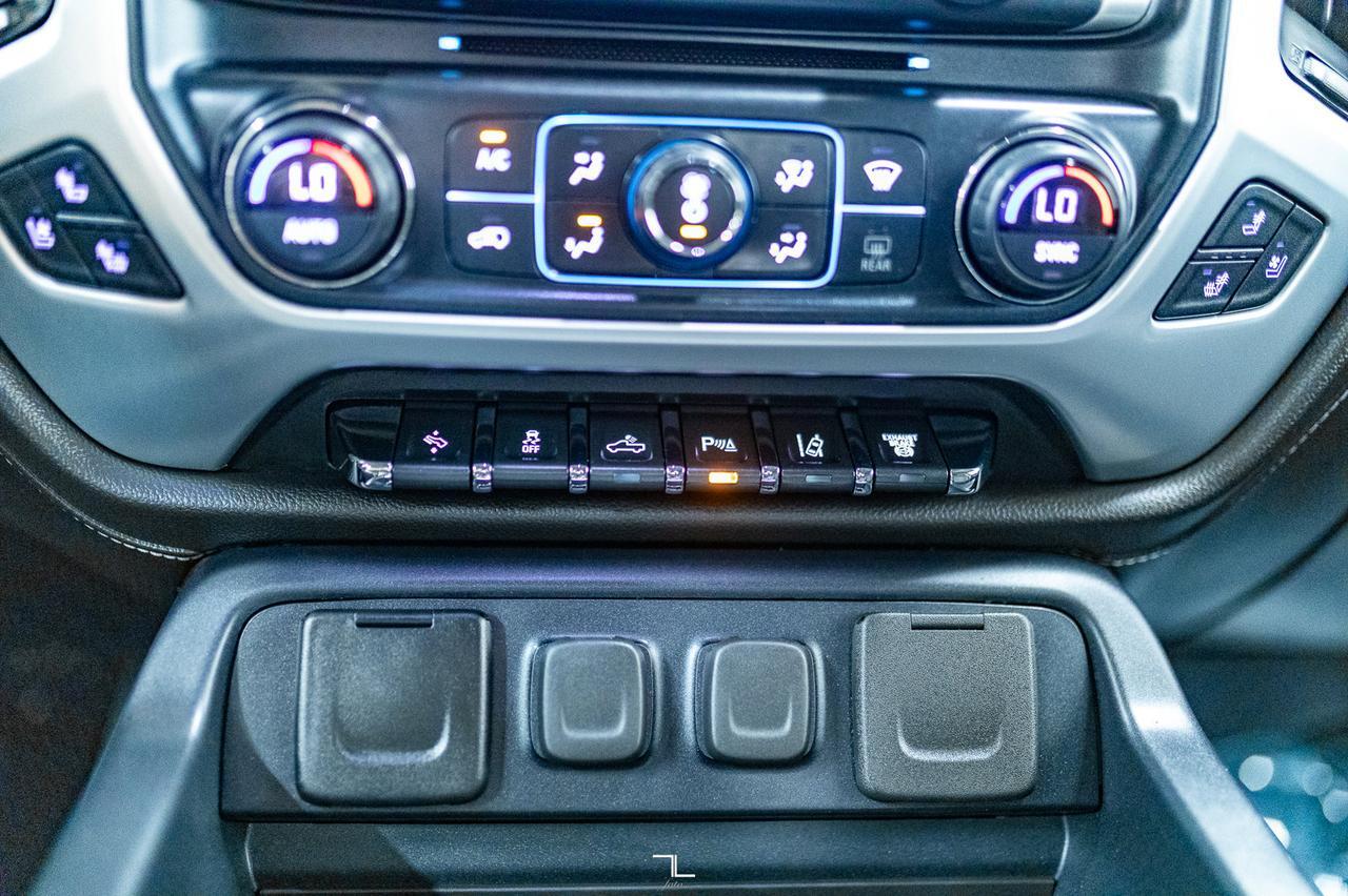 2019 GMC Sierra 3500HD 4x4 Crew Cab SLT Diesel Leather Nav BCam Red Deer AB