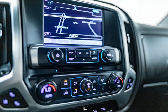 2019 GMC Sierra 3500HD 4x4 Crew Cab SLT Diesel Leather Nav BCam Red Deer AB