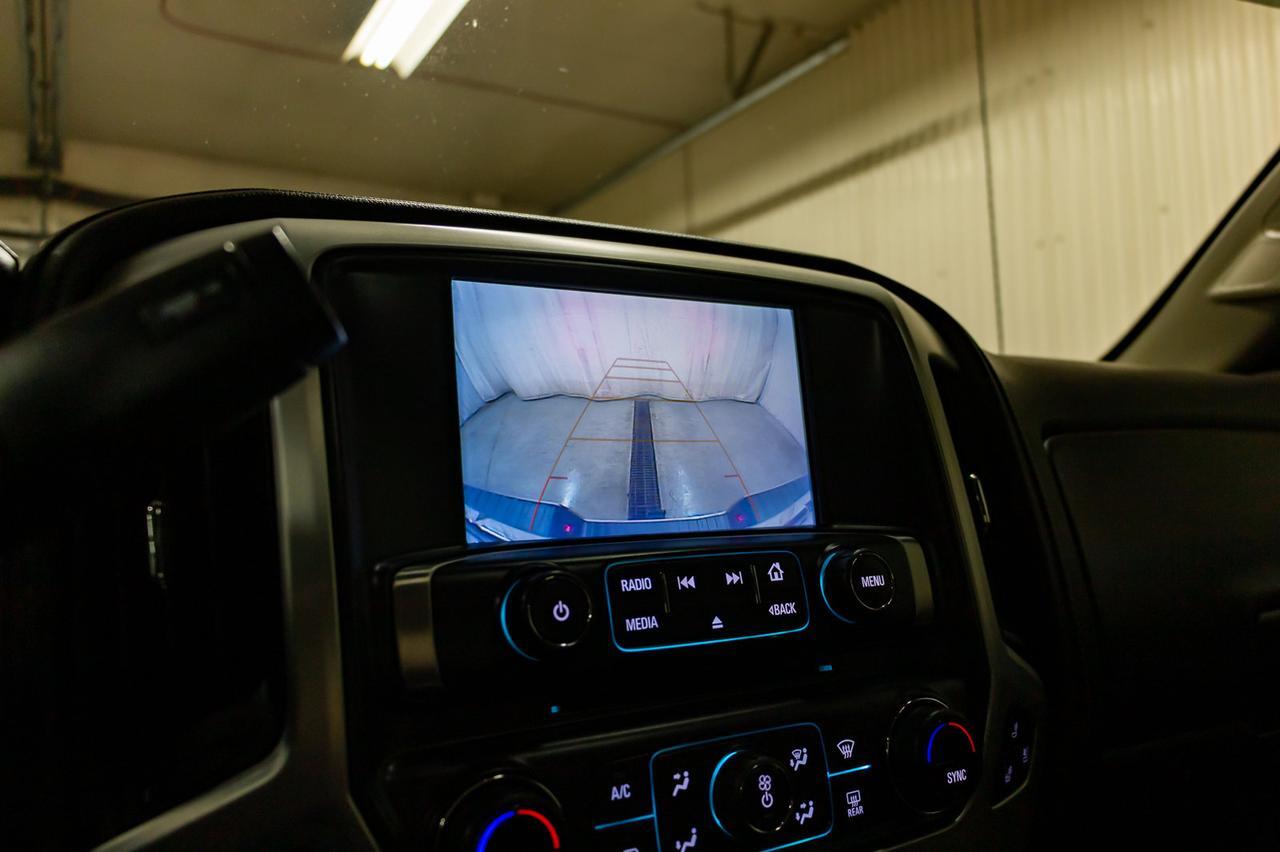 2019 GMC Sierra 3500HD 4x4 Crew Cab SLT Z71 Diesel 6" Lift Leather Roof Nav Red Deer AB