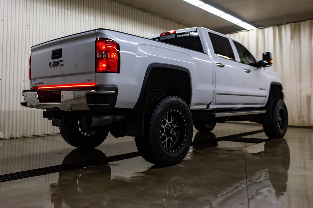2019 GMC Sierra 3500HD 4x4 Crew Cab SLT Z71 Diesel 6" Lift Leather Roof Nav Red Deer AB