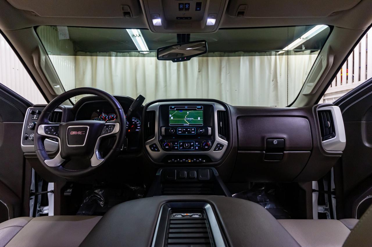 2019 GMC Sierra 3500HD 4x4 Crew Cab SLT Z71 Diesel 6" Lift Leather Roof Nav Red Deer AB