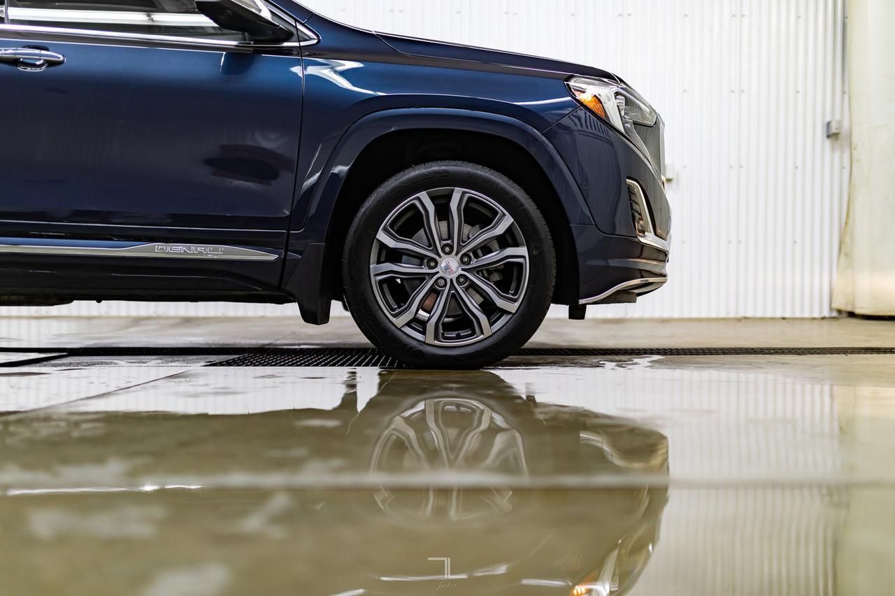 2019 GMC Terrain AWD Denali Leather Roof Nav Red Deer AB