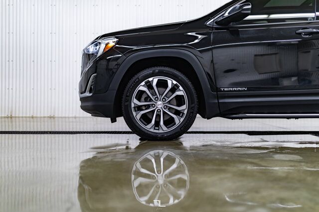 2019 GMC Terrain AWD SLT Leather Roof Nav BCam Red Deer AB