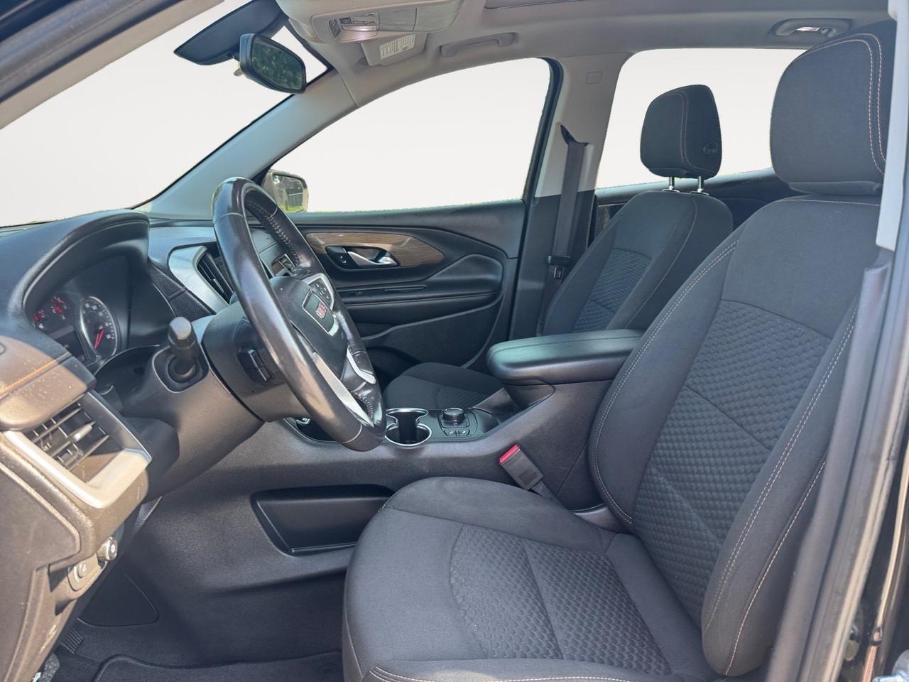 2019 GMC Terrain SLE, PANORAMIC SUNROOF, HEATED SEATS, NAVIGATION, APPLE CARPLAY, REMOTE START, KEYLESS ENTRY & START, CLEAN CARFAX, START YOUR NEXT ADVENTURE IN THIS CLEAN SUV TODAY!!! Norfolk VA