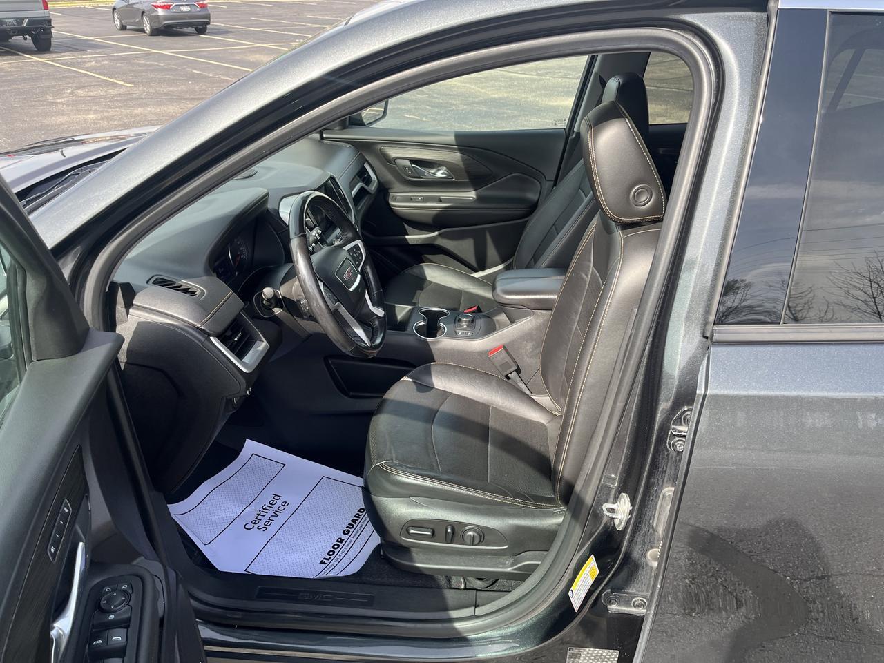 2019 GMC Terrain SLT AWD 2.0T Info2 PreferredPkgs w/Nav 19s Bose Hands-FreePwrLiftgate HtdSteeringWheel HtdMemLthr Saukville WI