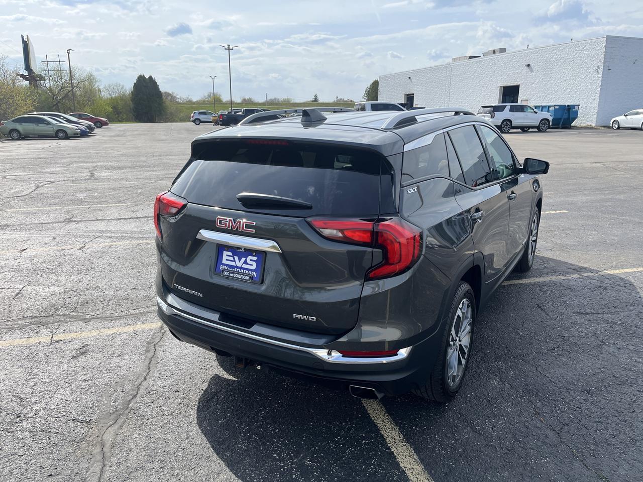 2019 GMC Terrain SLT AWD 2.0T Info2 PreferredPkgs w/Nav 19s Bose Hands-FreePwrLiftgate HtdSteeringWheel HtdMemLthr Saukville WI