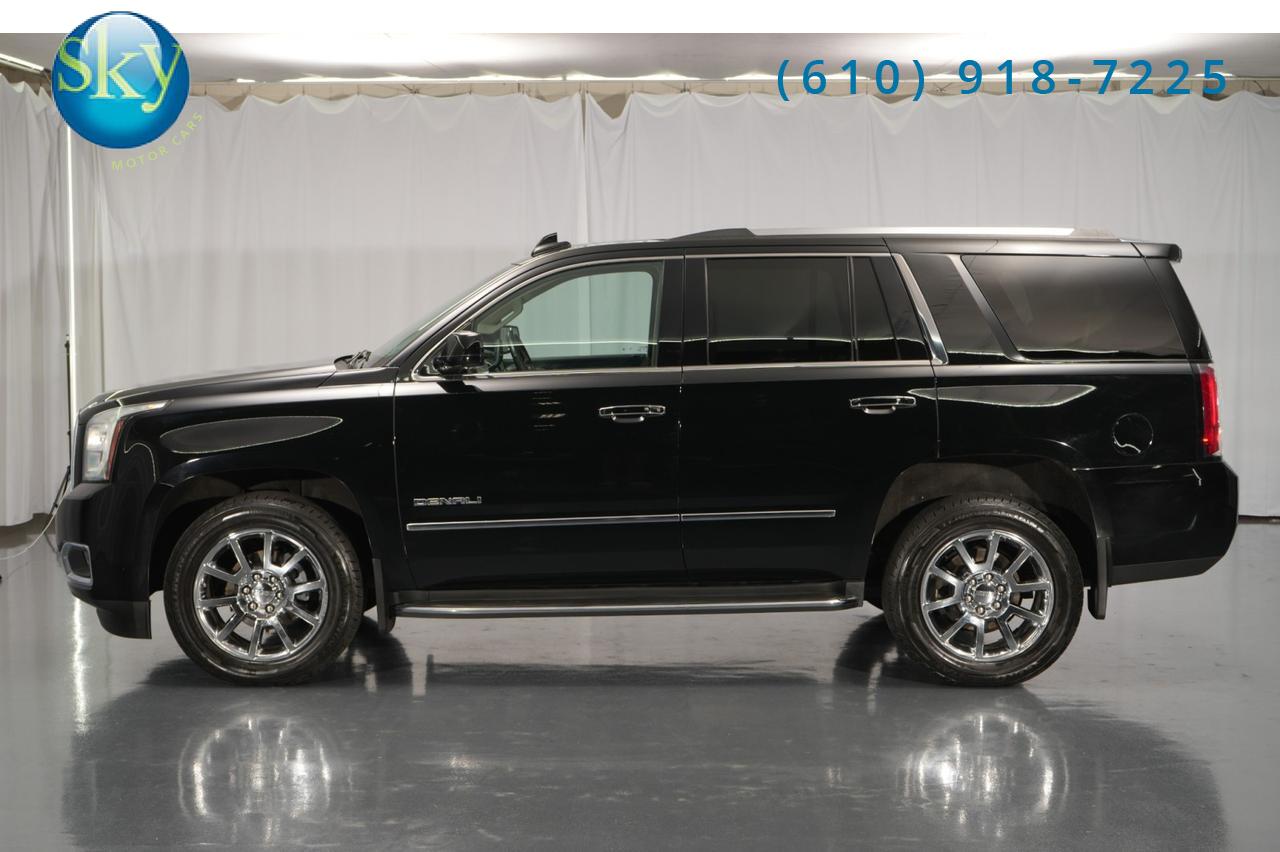 2019 GMC Yukon 4WD Denali 7-PASSENGER REAR ENTERTAINMENT