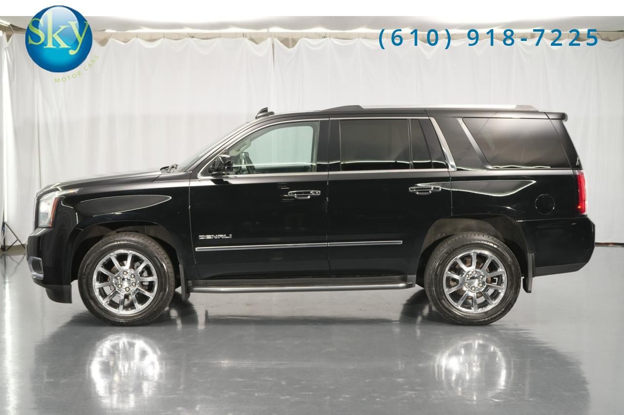 2019 GMC Yukon 4WD Denali 7-PASSENGER REAR ENTERTAINMENT