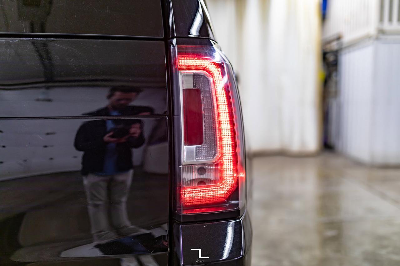 2019 GMC Yukon AWD Denali Leather Roof Nav BCam Red Deer AB