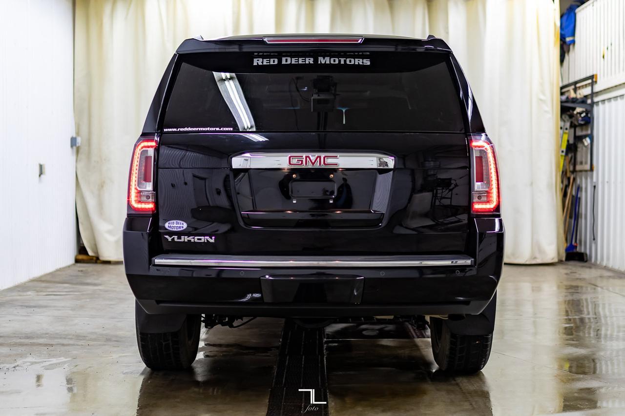 2019 GMC Yukon AWD Denali Leather Roof Nav BCam Red Deer AB