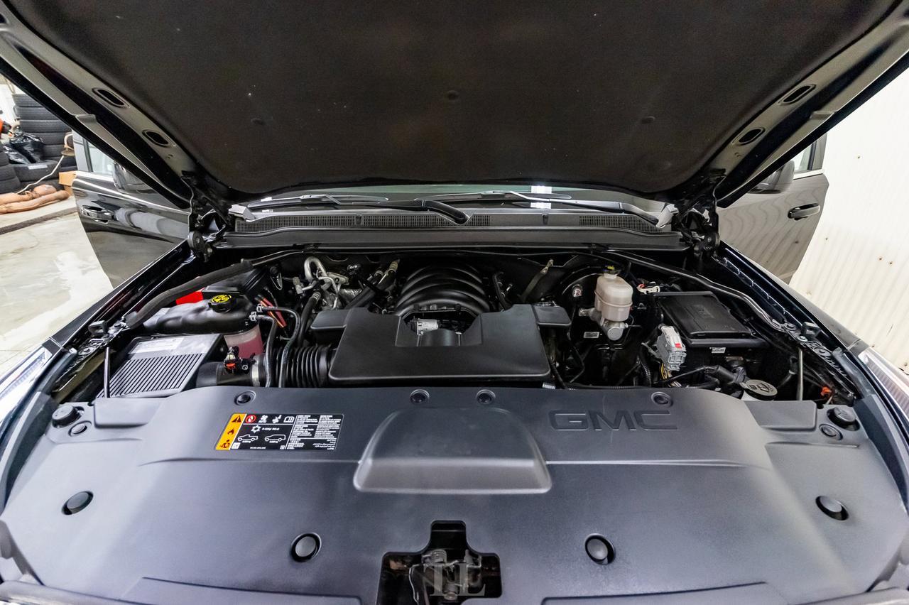 2019 GMC Yukon AWD SLT Leather Roof Nav DVD BCam Red Deer AB