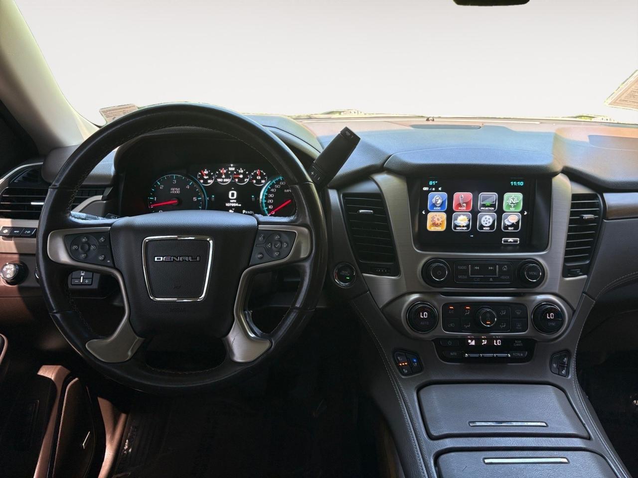 2019 GMC Yukon Denali, HEADS UP DISPLAY, HEATED/VENTILATED SEATS, SUNROOF, APPLE CARPLAY/ANDROID AUTO, TOW PACKAGE, POWER LIFTGATE, POWER 3RD ROW, FORWARD COLLISION, LANE KEEP ASSIST, POWER LIFTGATE, HEATED REAR SEATS, CLEAN CARFAX, YOUKON TAKE THIS HOME TODAY!
