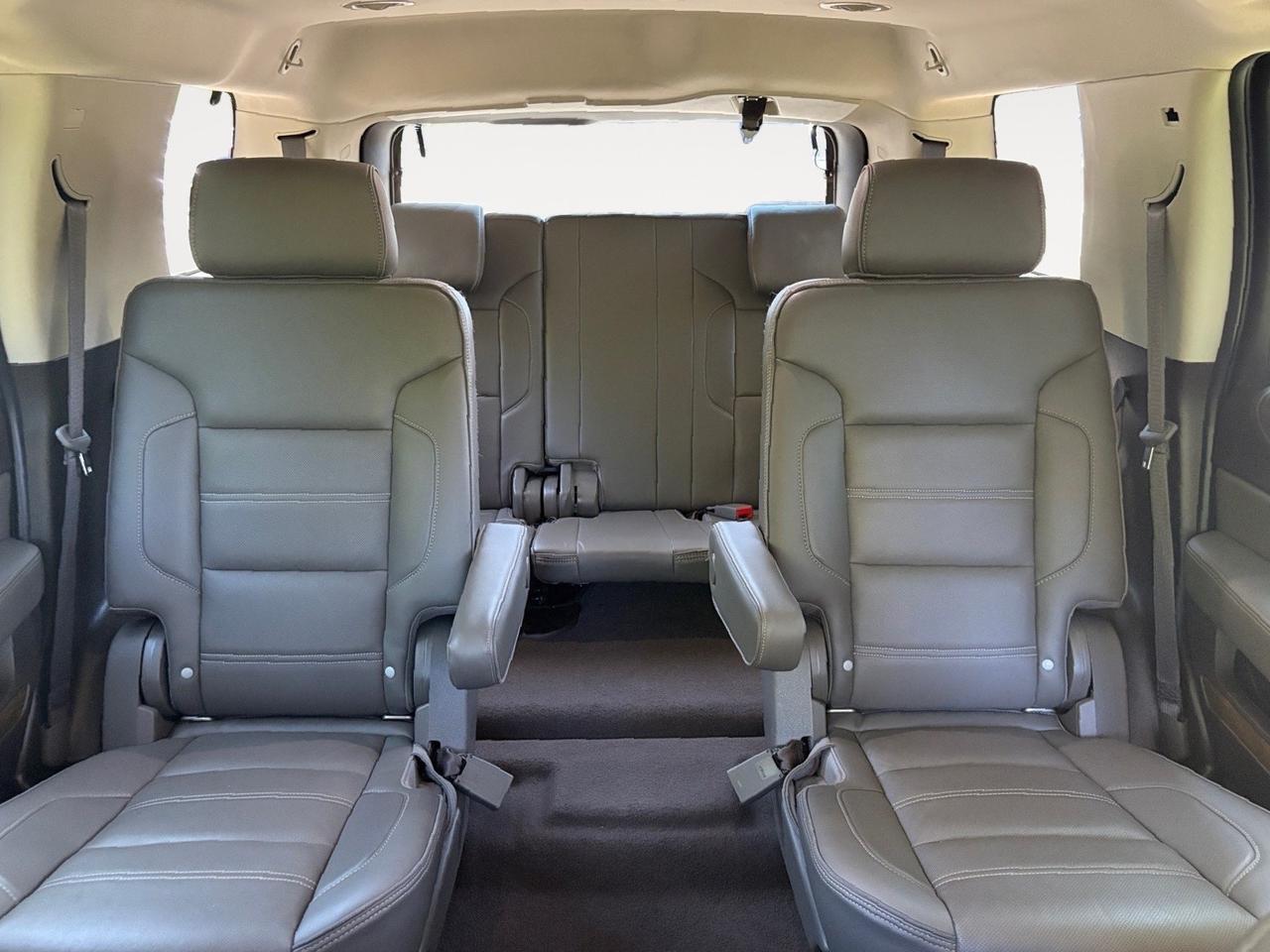 2019 GMC Yukon Denali, HEADS UP DISPLAY, HEATED/VENTILATED SEATS, SUNROOF, APPLE CARPLAY/ANDROID AUTO, TOW PACKAGE, POWER LIFTGATE, POWER 3RD ROW, FORWARD COLLISION, LANE KEEP ASSIST, POWER LIFTGATE, HEATED REAR SEATS, CLEAN CARFAX, YOUKON TAKE THIS HOME TODAY! Virginia Beach VA