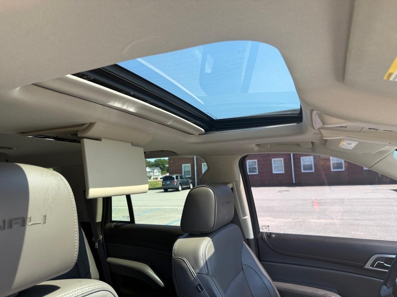2019 GMC Yukon Denali, HEATED/VENTILATED SEATS, BOSE SPEAKERS, UNIVERSAL GARAGE DOOR OPENER, SUNROOF, APPLE CARPLAY/ANDROID AUTO, LUGGAGE RACK, TOW PACKAGE, POWER LIFTGATE, 3RD ROW, REMOTE START, POWER FOLDING MIRRORS, POWER LIFTGATE, HEATED REAR SEATS, CLEAN CARFA Norfolk VA