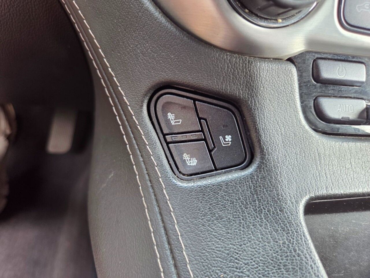 2019 GMC Yukon SLT Charlton MA