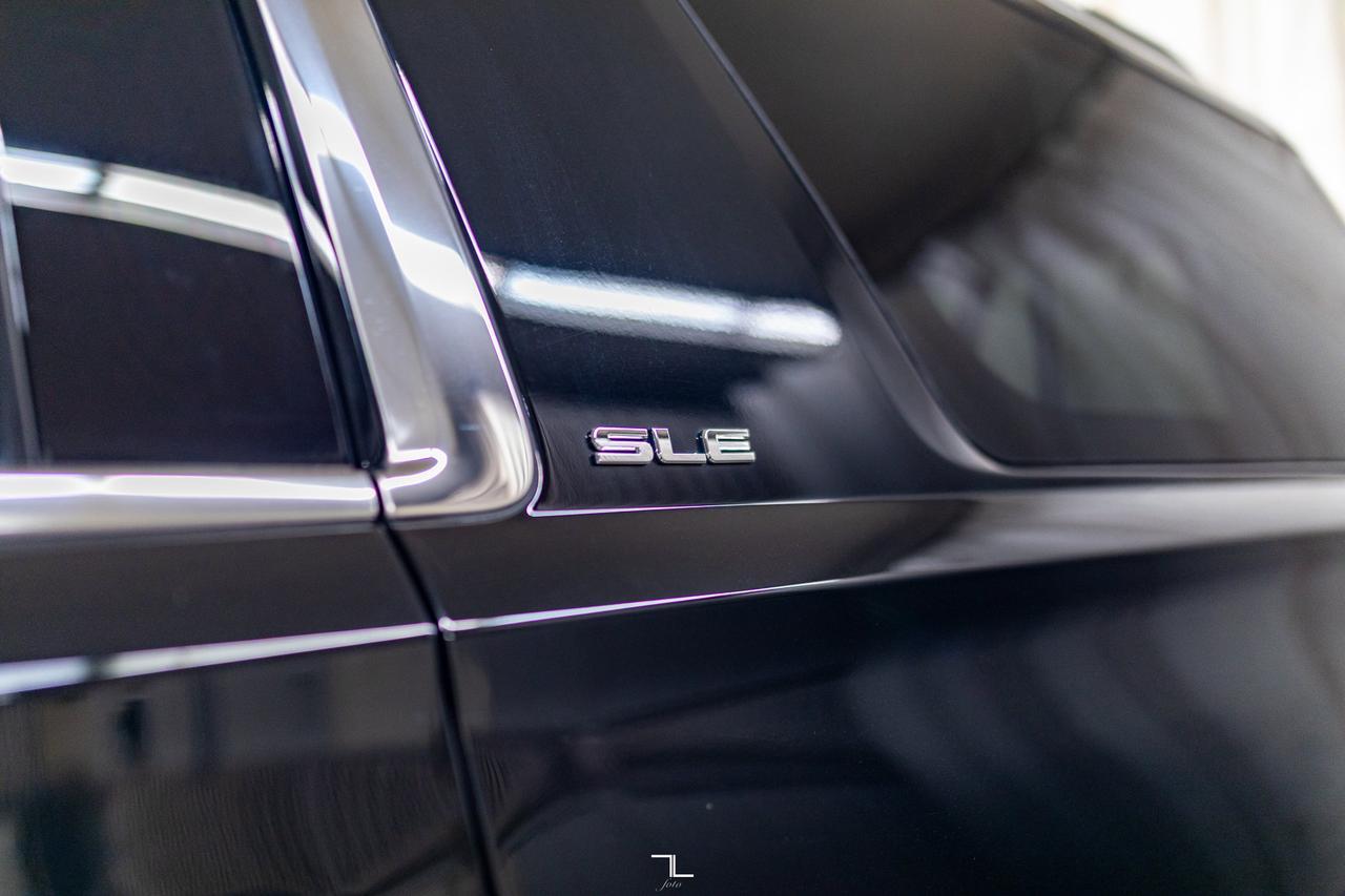 2019 GMC Yukon XL AWD SLE BCam 8 Passenger Red Deer AB