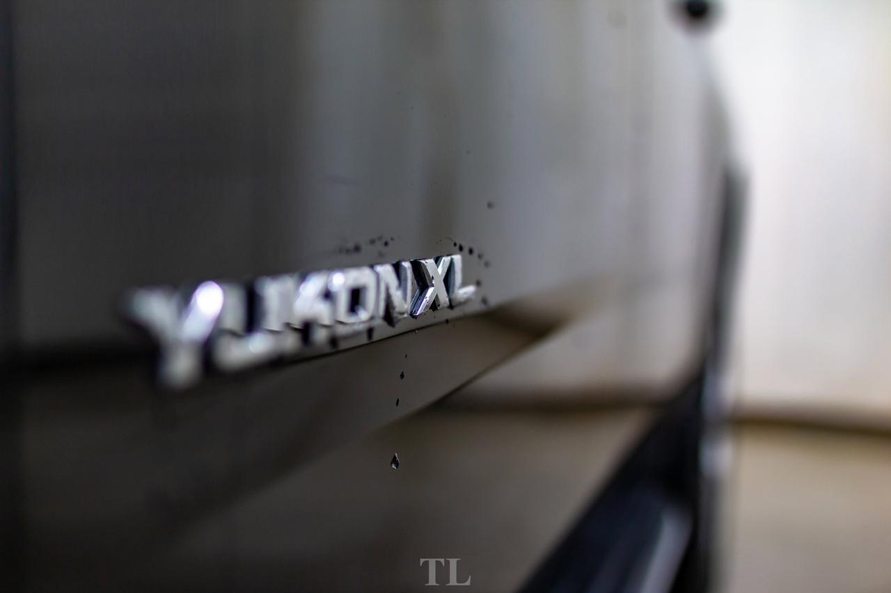 2019 GMC Yukon XL AWD SLT Leather Roof Nav Red Deer AB