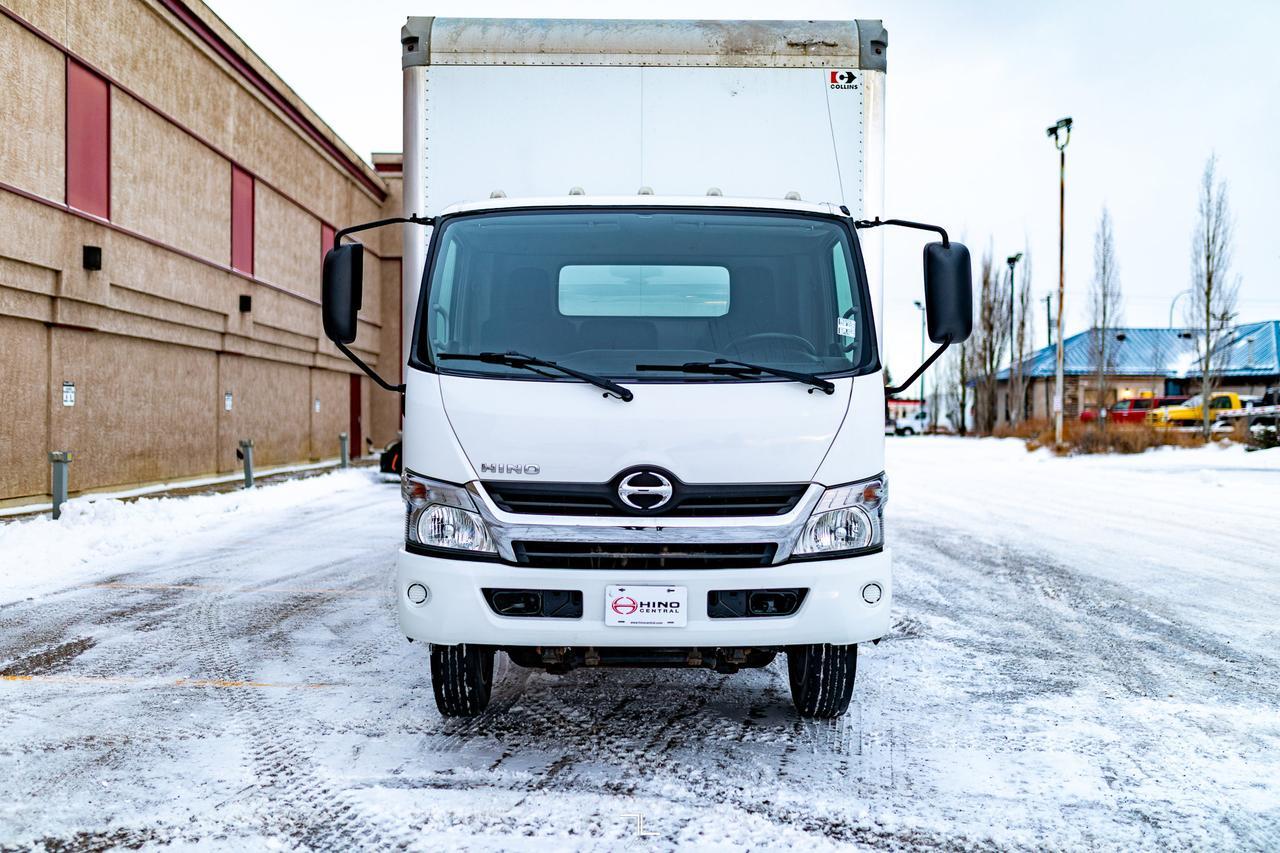 2019 HINO 195 20 Ft. Cube Van Power Liftgate Diesel Red Deer AB