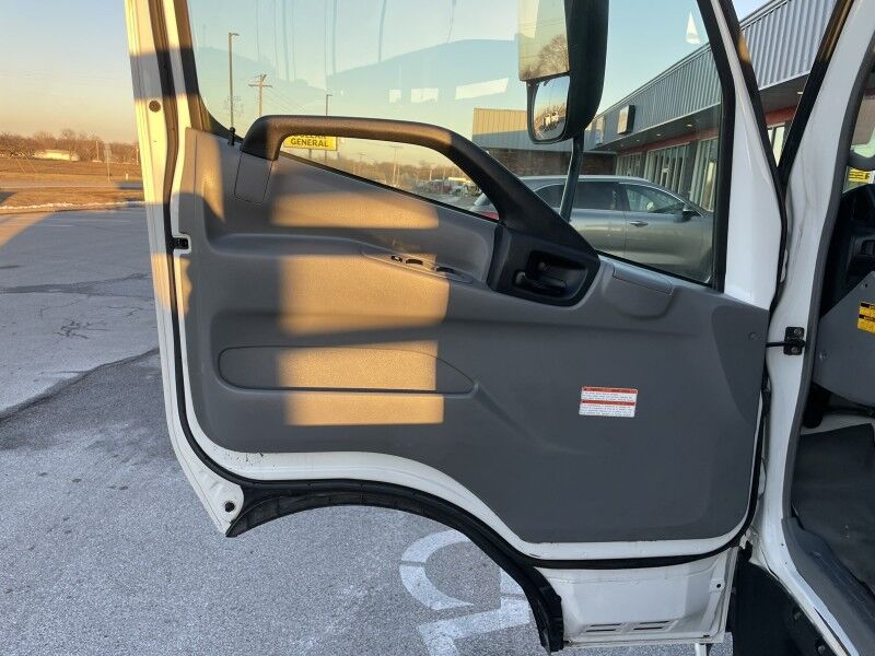 2019 HINO HINO 155 Diesel Stake 14' Flatbed w/ Lift Collinsville OK