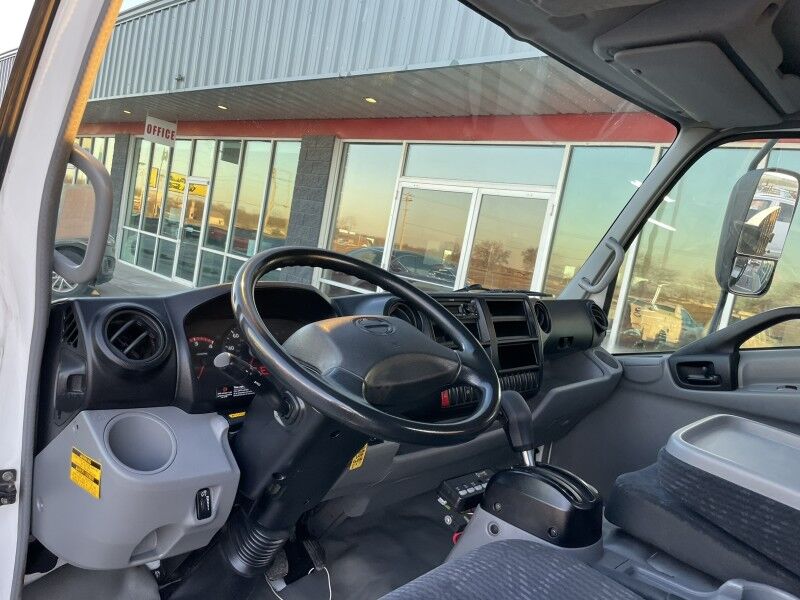 2019 HINO HINO 155 Diesel Stake 14' Flatbed w/ Lift Collinsville OK