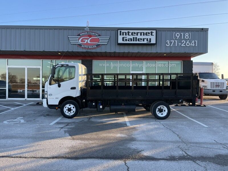 2019 HINO HINO 155 Diesel Stake 14' Flatbed w/ Lift Collinsville OK