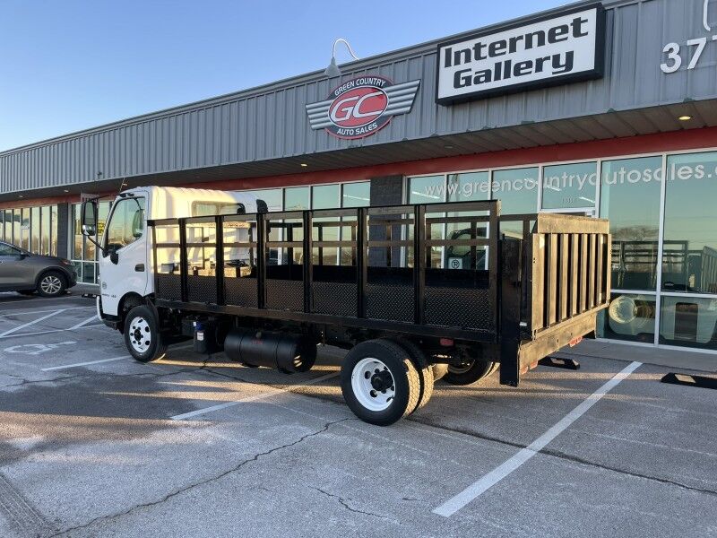 2019 HINO HINO 155 Diesel Stake 14' Flatbed w/ Lift Collinsville OK