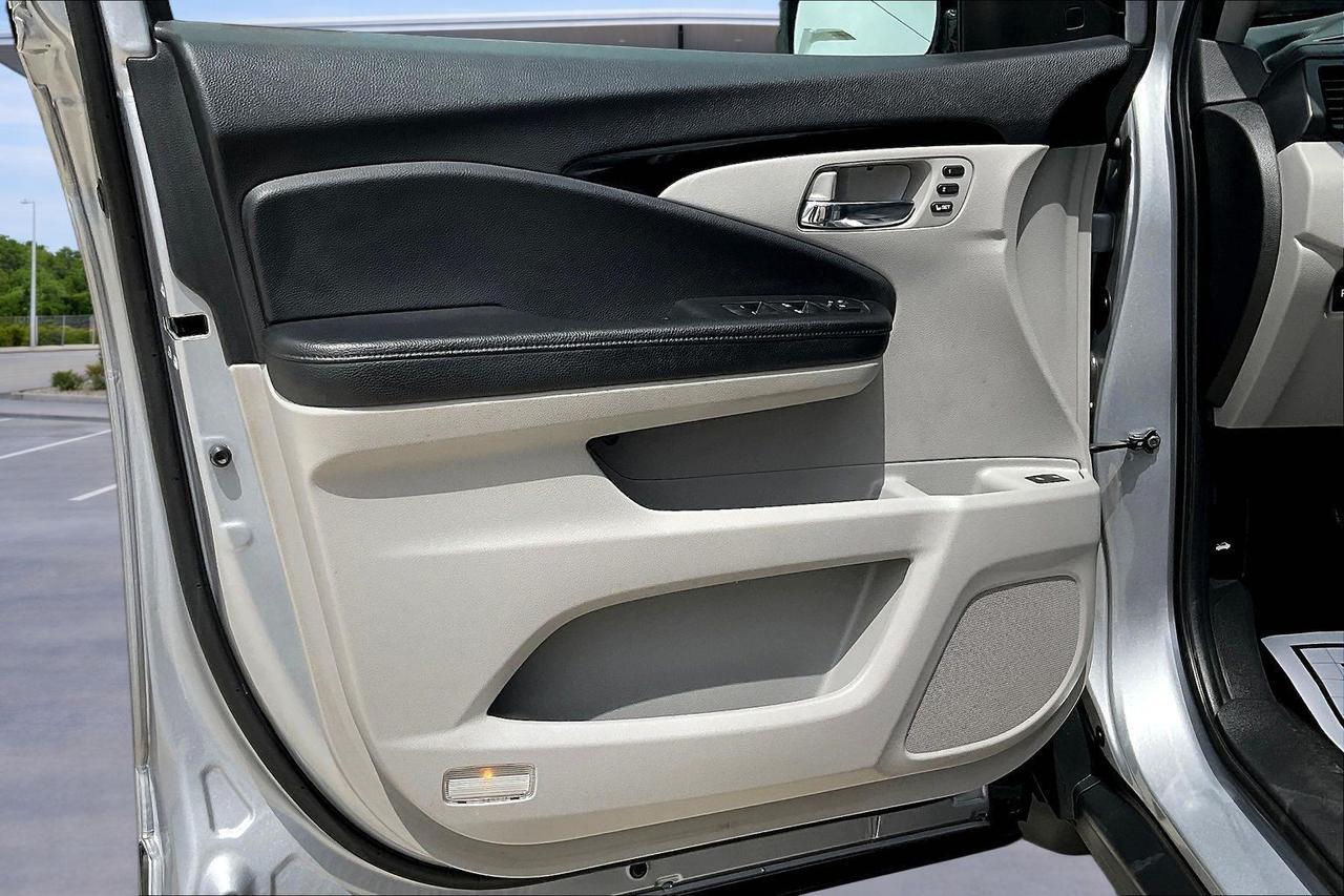 2019 HONDA PILOT TOURING GRAY at Delta Auto Alliance