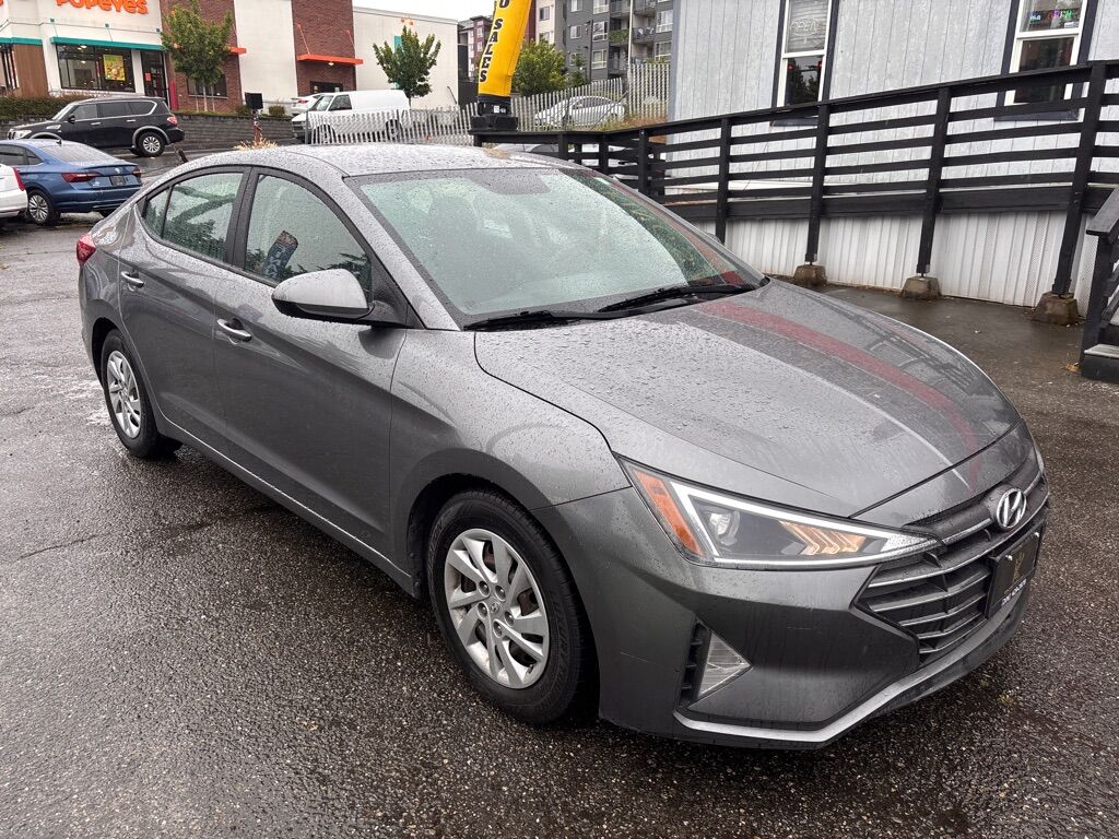 2019 HYUNDAI ELANTRA SE