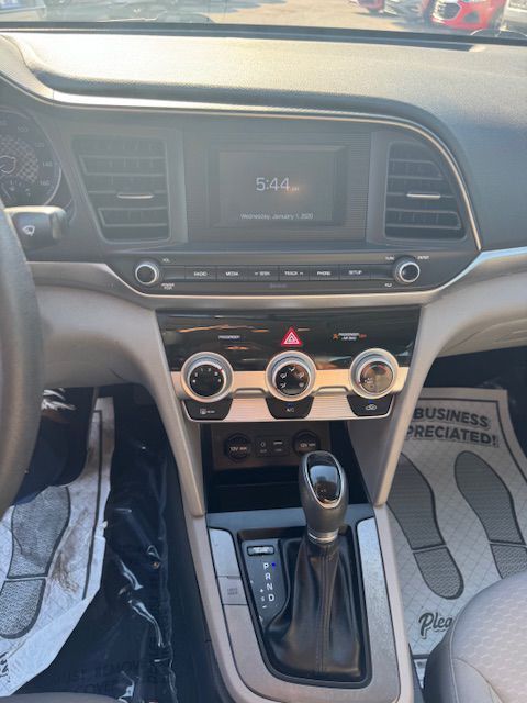 2019 HYUNDAI ELANTRA SE Grand Prairie TX