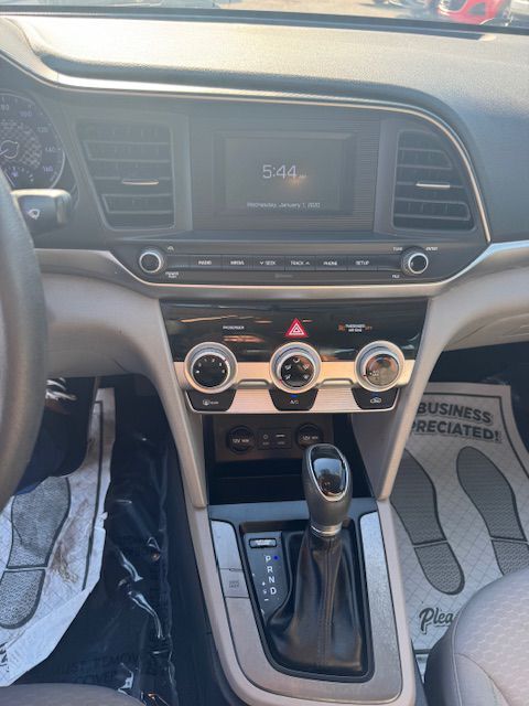 2019 HYUNDAI ELANTRA SE Grand Prairie TX