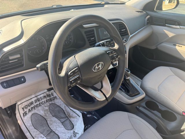 2019 HYUNDAI ELANTRA SE Grand Prairie TX