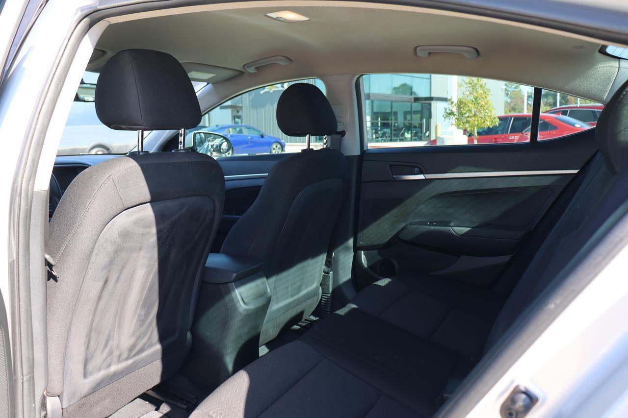 2019 HYUNDAI ELANTRA SE Houston TX