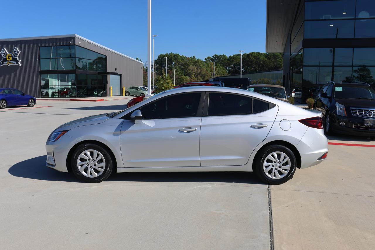 2019 HYUNDAI ELANTRA SE Houston TX