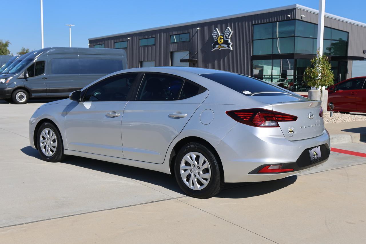 2019 HYUNDAI ELANTRA SE Houston TX