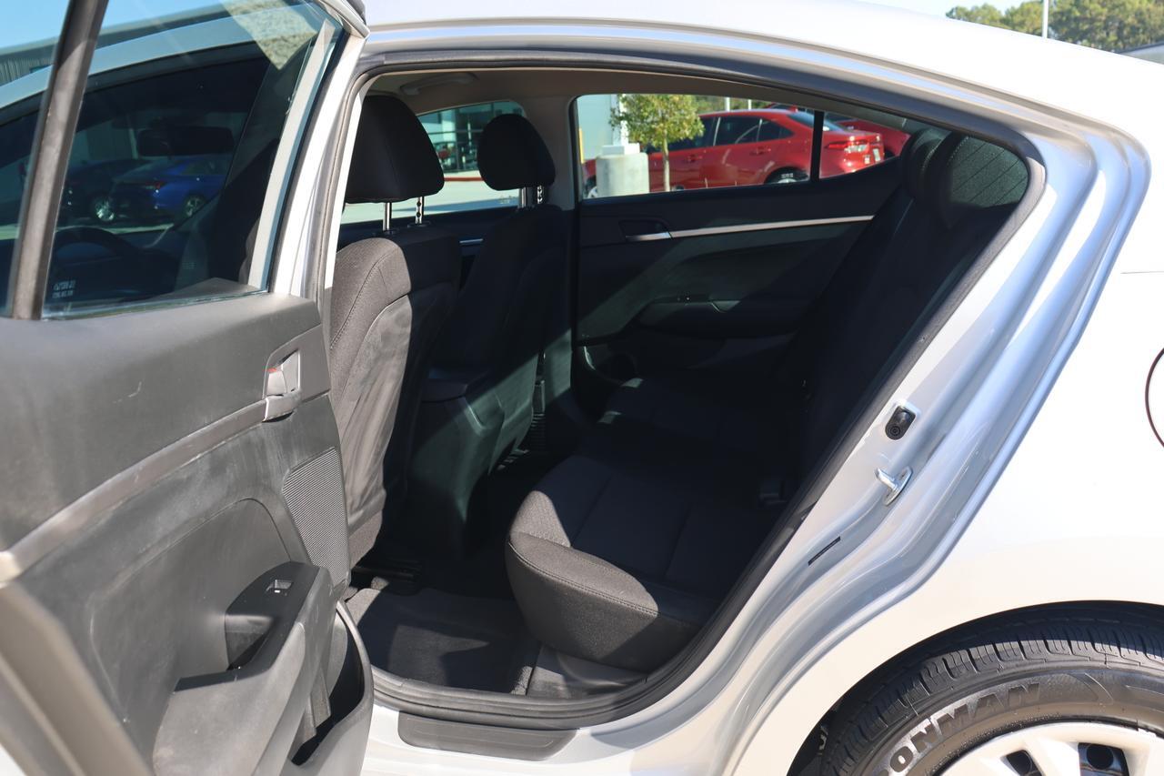 2019 HYUNDAI ELANTRA SE Houston TX