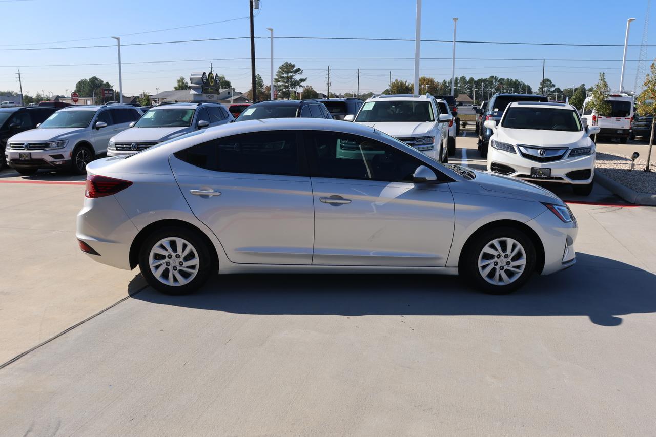 2019 HYUNDAI ELANTRA SE Houston TX