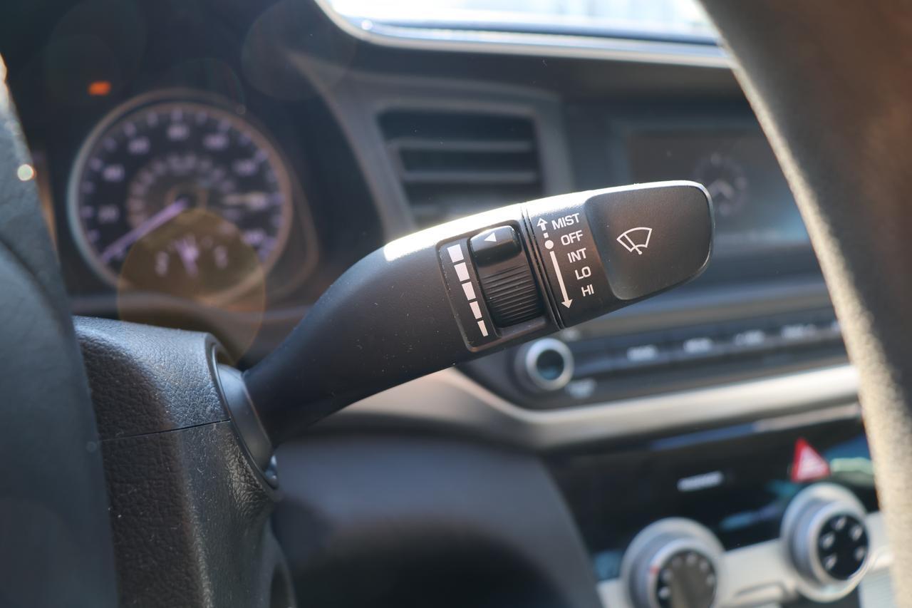 2019 HYUNDAI ELANTRA SE Houston TX