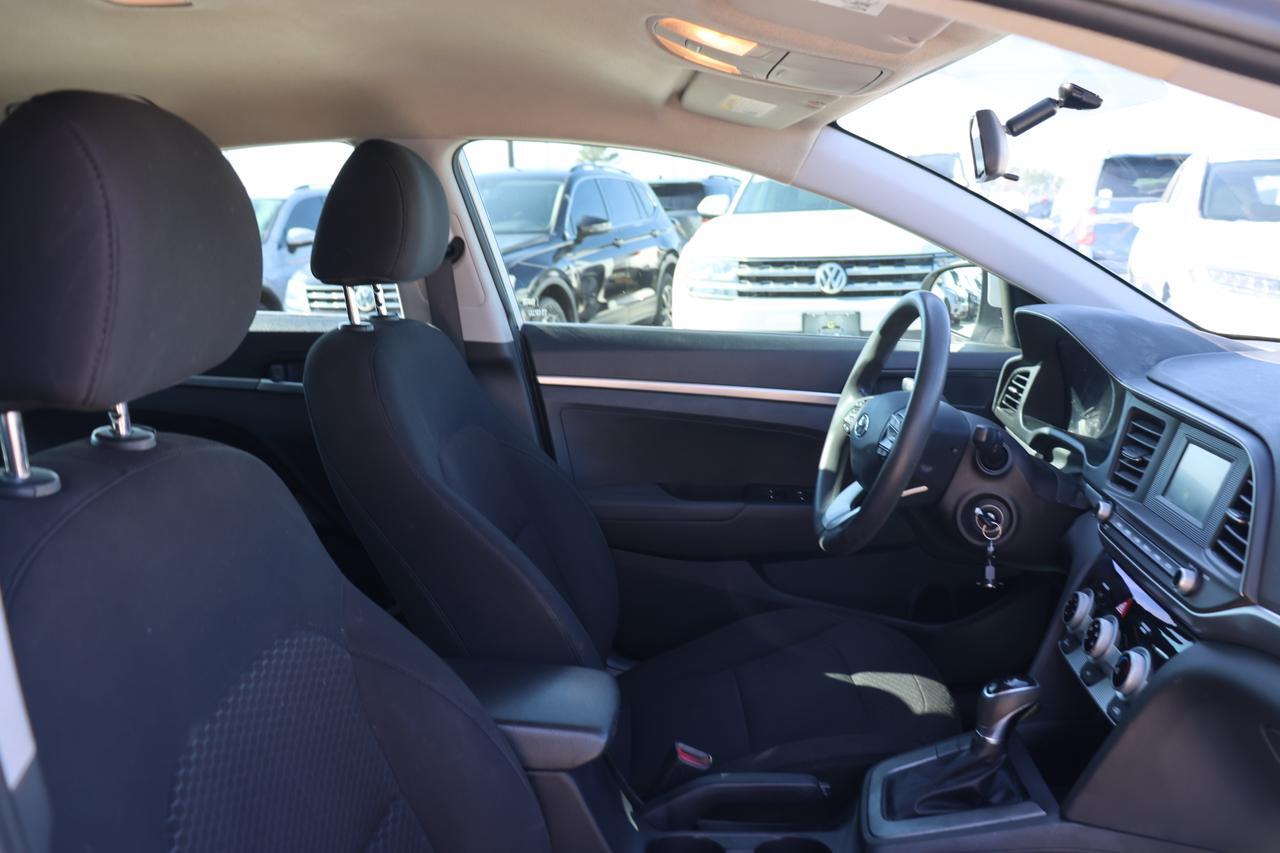 2019 HYUNDAI ELANTRA SE Houston TX