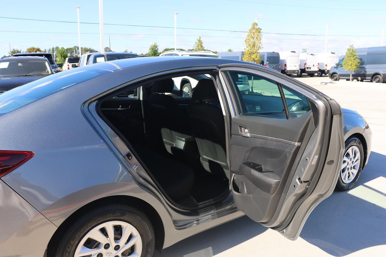 2019 HYUNDAI ELANTRA SE GRAY at G Motors